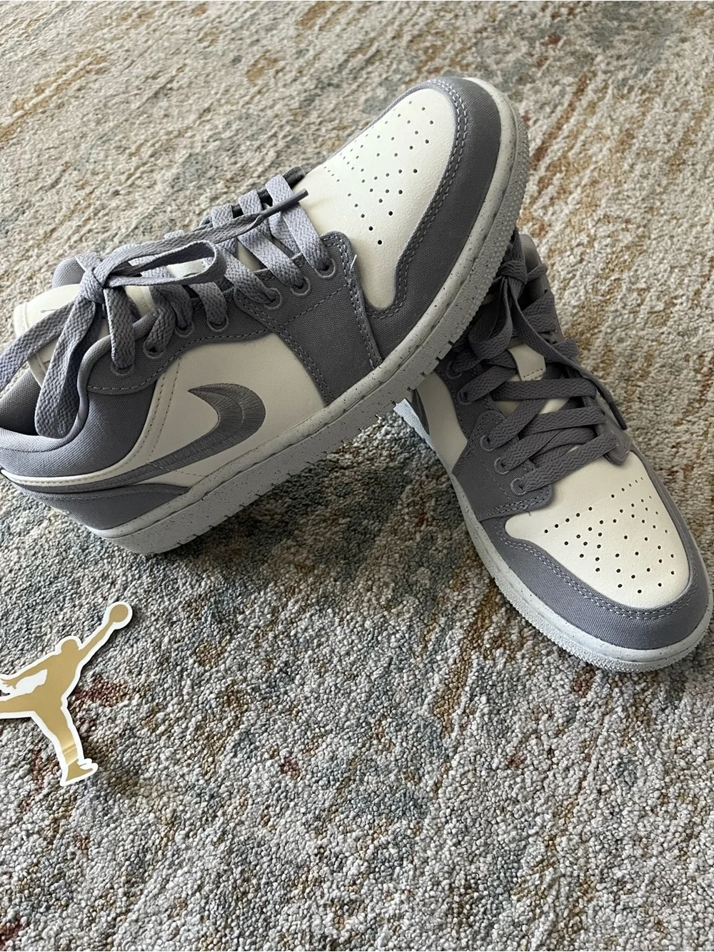 New Nike Jordan 1 low women’s 8